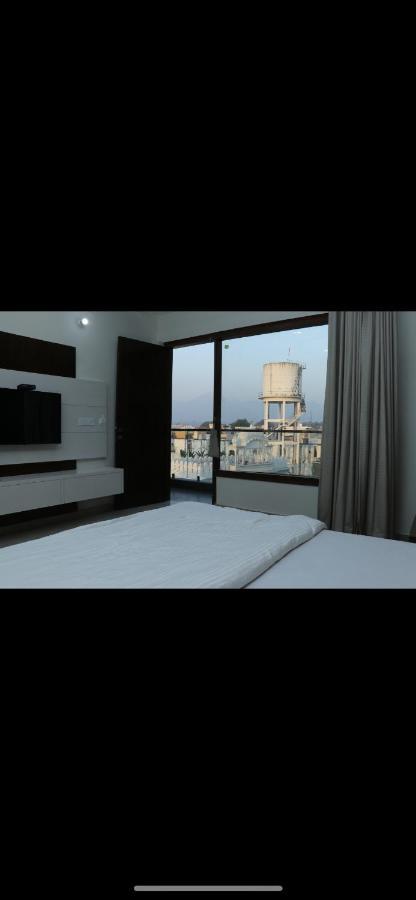 Hotel Temple View Inn Anandpur Sāhib Eksteriør bilde