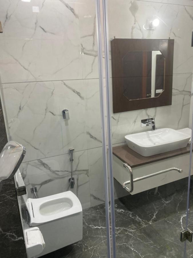 Hotel Temple View Inn Anandpur Sāhib Eksteriør bilde