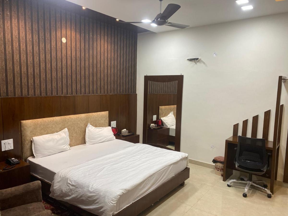 Hotel Temple View Inn Anandpur Sāhib Eksteriør bilde