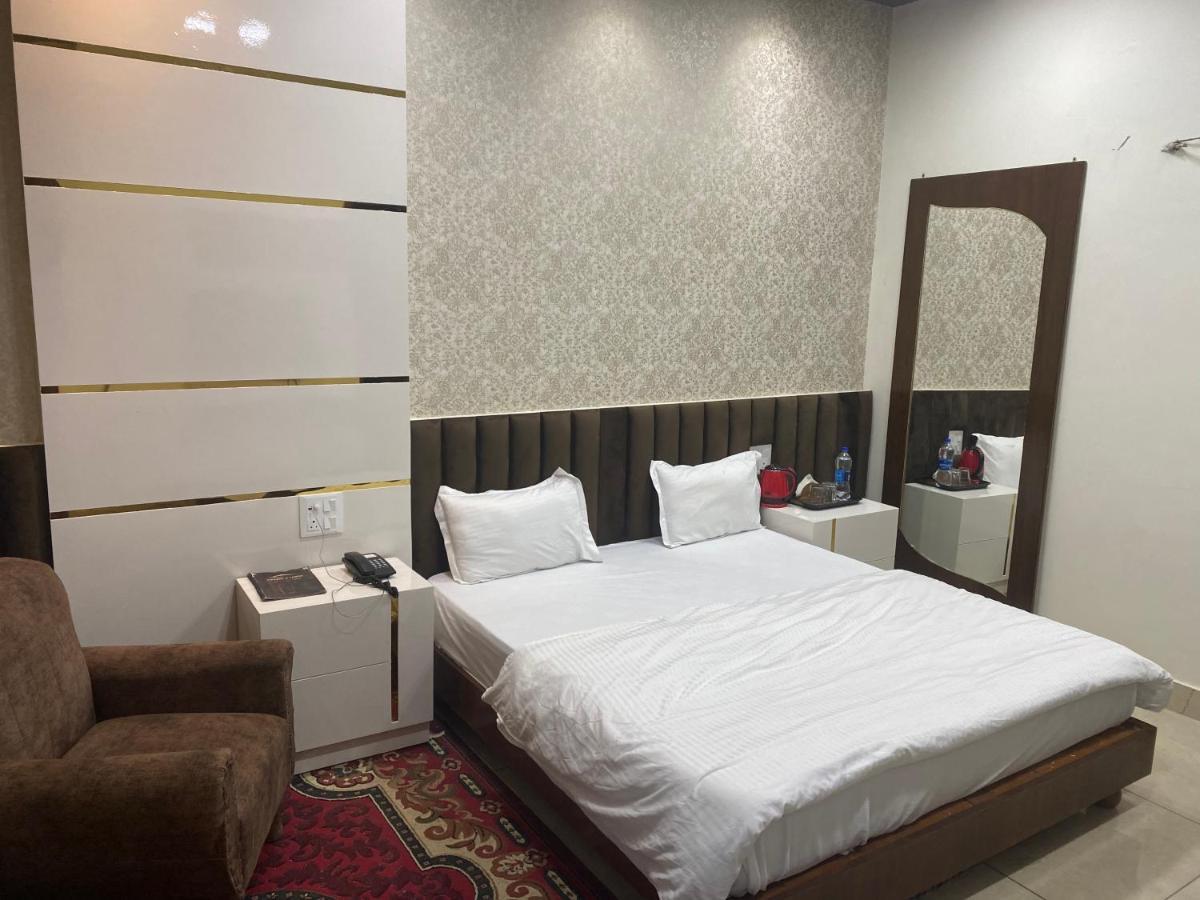 Hotel Temple View Inn Anandpur Sāhib Eksteriør bilde