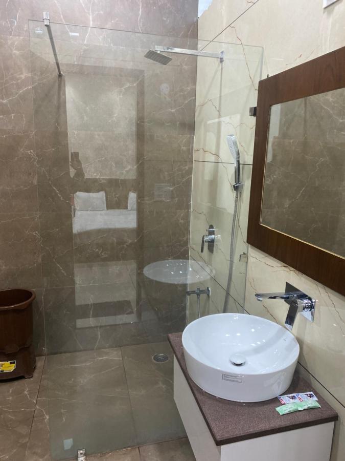 Hotel Temple View Inn Anandpur Sāhib Eksteriør bilde