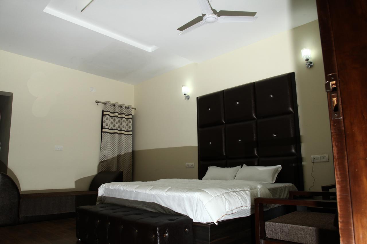 Hotel Temple View Inn Anandpur Sāhib Eksteriør bilde