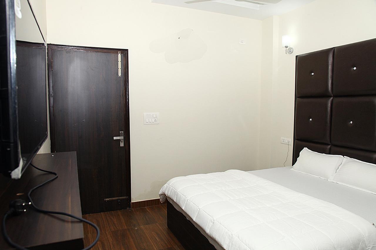Hotel Temple View Inn Anandpur Sāhib Eksteriør bilde