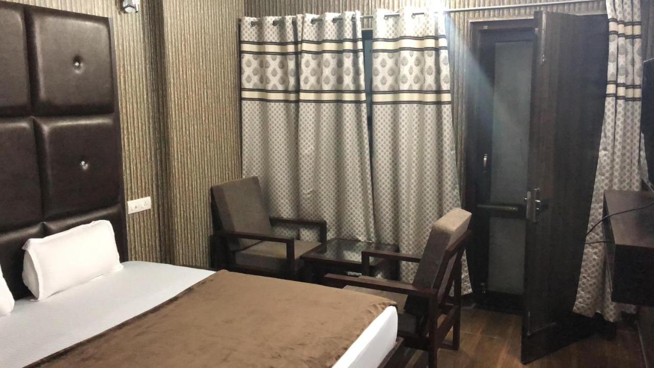 Hotel Temple View Inn Anandpur Sāhib Eksteriør bilde